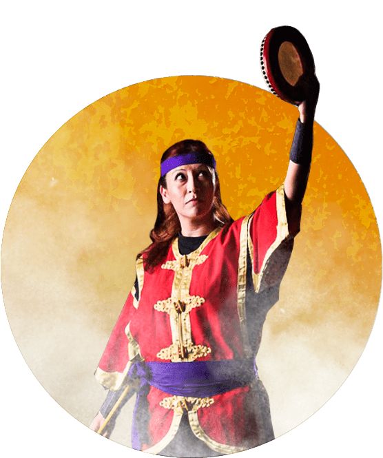 El paranku es una especie de tamboril que destaca la sutileza de los movimientos que se emplean al tocarlo.